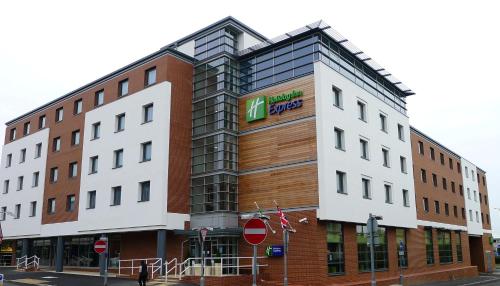 Фотография гостиницы Holiday Inn Express Harlow, an IHG Hotel