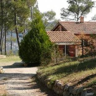 Фотографии мини отеля
La Pinède du Lac