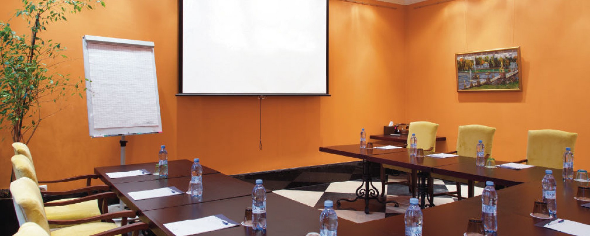 Фотографии конференц-зала Бизнес-уголок