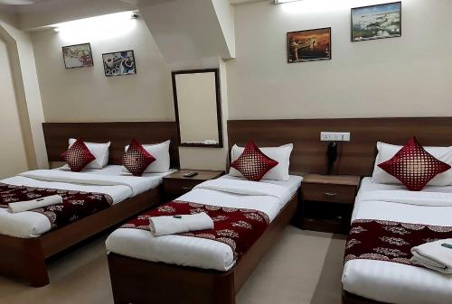 Фотография гостиницы Aman Hotel near CST