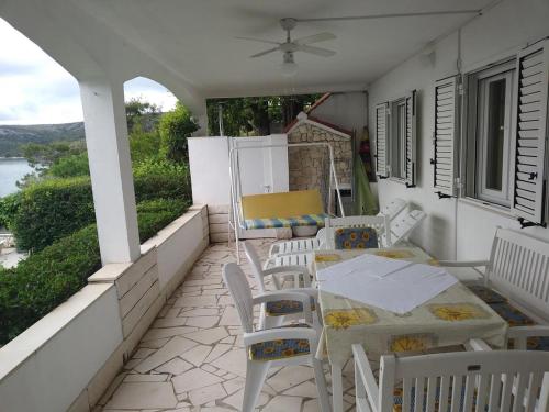 Фотография гостевого дома Apartments by the sea Seget Vranjica, Trogir - 1051