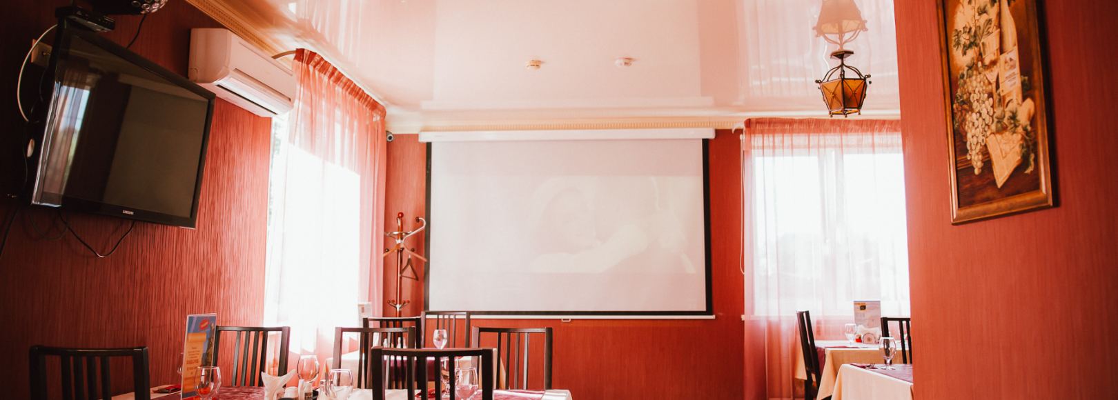 Фотография банкетного зала АнРи