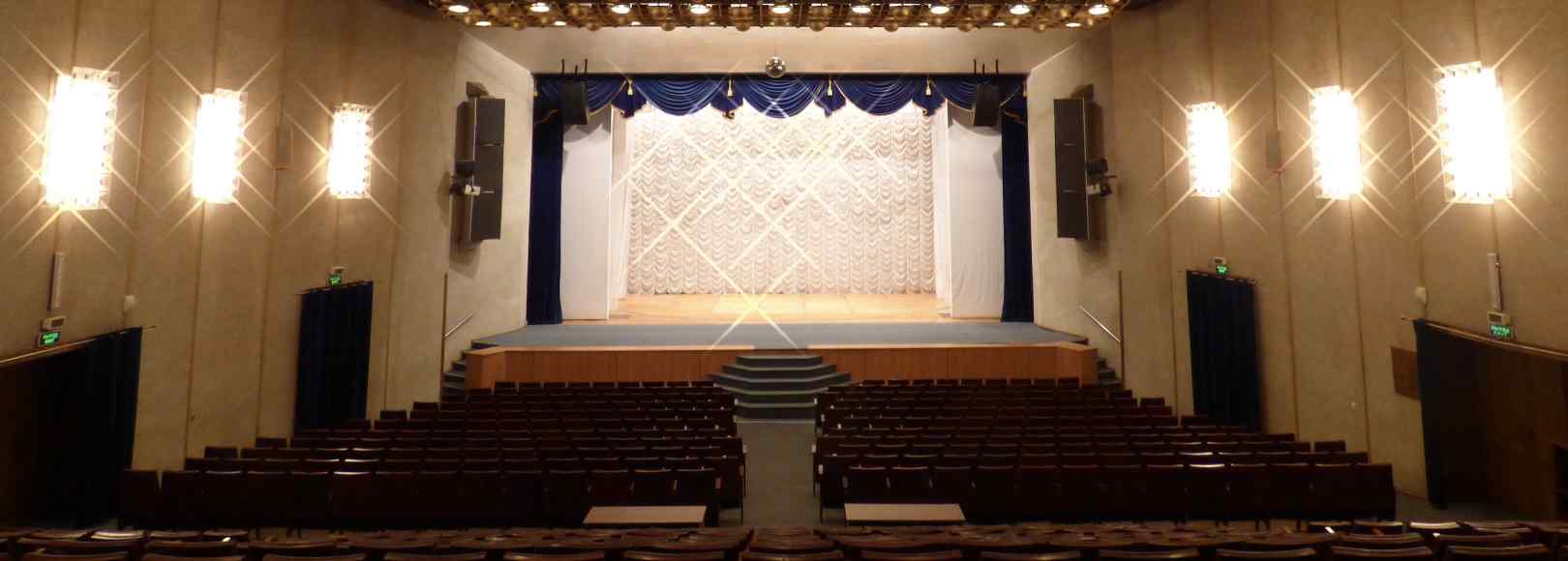 Фотография концертного зала Концертный зал ДК Роствертол