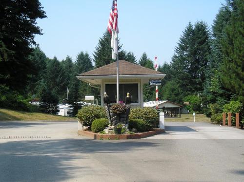 Фотография гостевого дома Thunderbird Studio Cabin 4