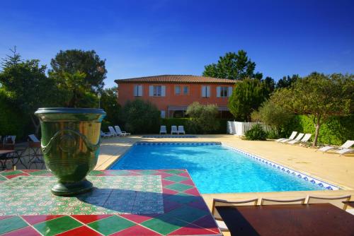 Фотография гостиницы L'etape- Bouc Bel Air - Gardanne- plan de campagne