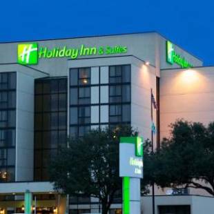 Фотографии гостиницы 
            Holiday Inn Hotel and Suites Beaumont-Plaza I-10 & Walden, an IHG Hotel