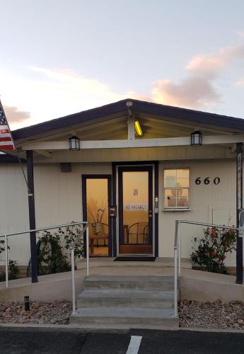 Фотография гостиницы OYO Hotel Rose's Willcox - North Haskell Ave