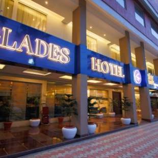 Фотографии гостиницы 
            Glades Hotel