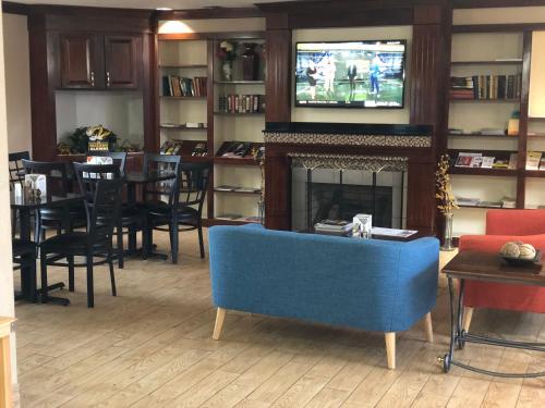 Фотографии гостиницы 
            Quality Inn & Suites Columbia I-70