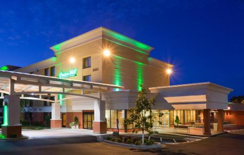 Фотография гостиницы Holiday Inn Bloomington Airport, an IHG Hotel
