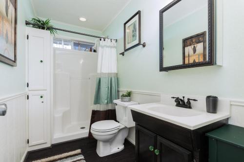 Фотография гостевого дома Escape From The Storm