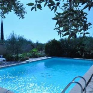 Фотографии гостевого дома 
            Maison de 3 chambres avec piscine partagee terrasse amenagee et wifi a Cotignac