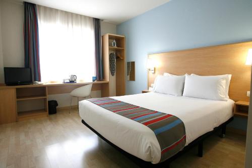 Фотография гостиницы Travelodge Torrelaguna