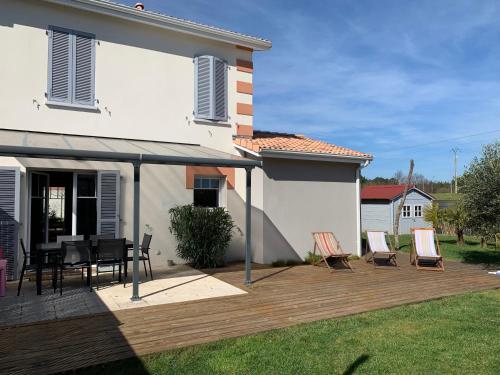 Фотография гостевого дома VILLA CARO à ARES - BASSIN D'ARCACHON