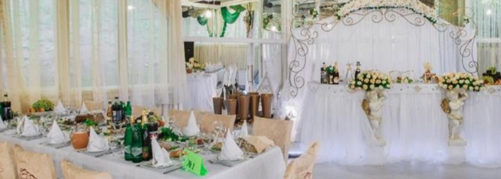 Фотография банкетного зала Летний