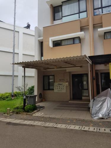 Фотография гостевого дома Aloha Guest House 2 - Female Only