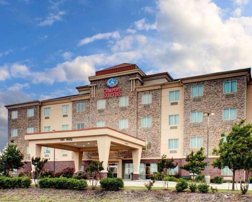 Фотография гостиницы Comfort Suites Waxahachie