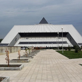 Фотография Иркутский Ледовый Дворец Айсберг