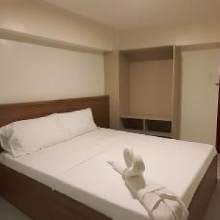 Фотография гостиницы Vaccinated Staff- OYO 675 Circuit Hostel