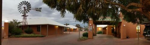 Фотографии мотеля
Mud Hut Motel