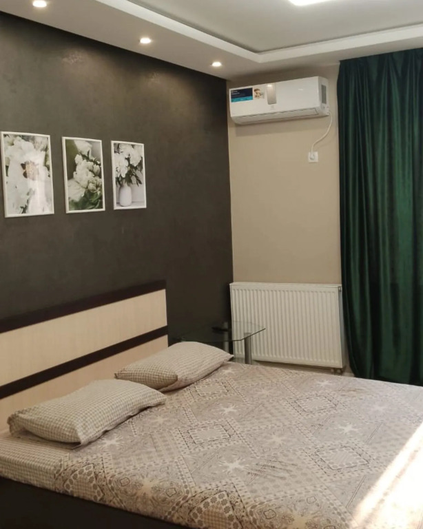 Фотография квартиры Квартира Студия, Запарина 111