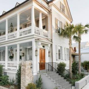 Фотография гостиницы 86 Cannon Historic Inn - Adults Only