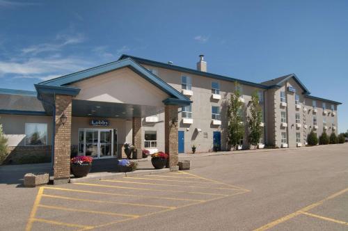 Фотография гостиницы Travelodge by Wyndham Stony Plain