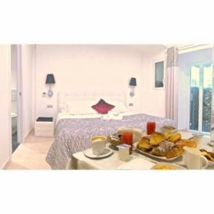 Фотографии мини отеля
St. Peter Grand Suite