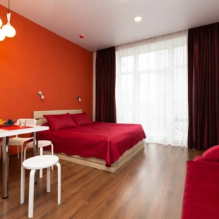 Фотография квартиры Студия Этажидейли с кроватью и диваном в Центре