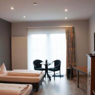 Фотографии гостиницы
Hotel Stadt Püttlingen