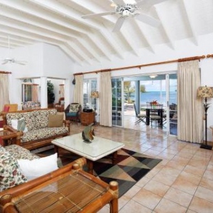 Фотография гостевого дома Sea Cove by Grand Cayman Villas