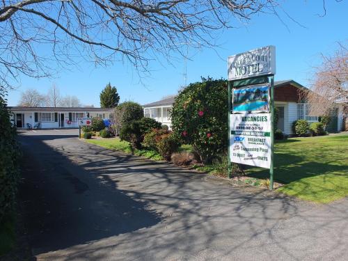 Фотография мотеля Colonial Court Motel