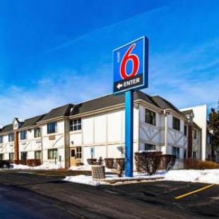 Фотографии гостиницы 
            Motel 6-Palatine, IL - Chicago Northwest