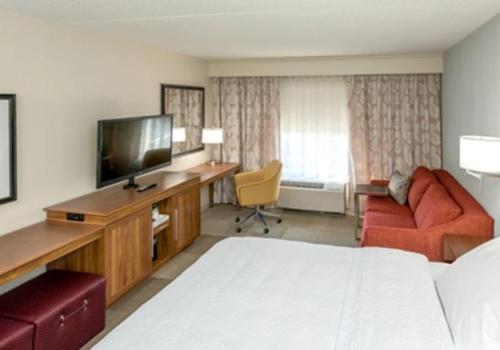 Фотография гостиницы Hampton Inn Brighton Mi