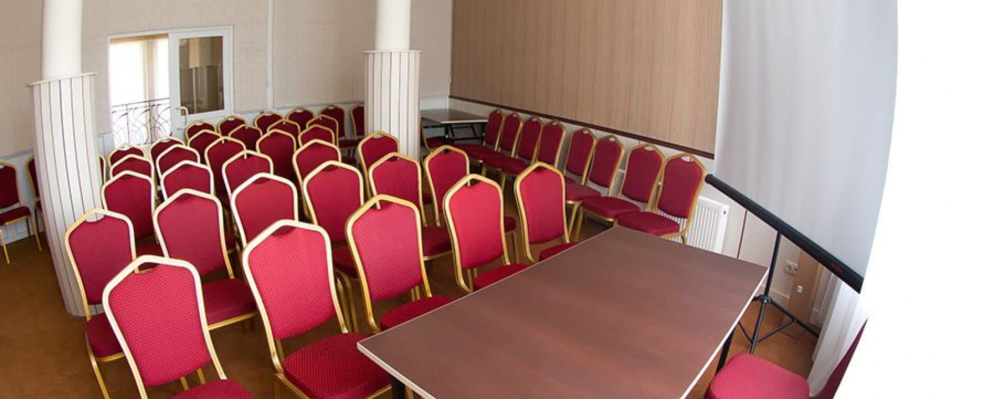 Фотографии комнаты для переговоров Яхонты №7