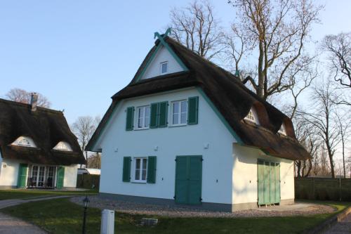 Фотография гостевого дома Traditionelles Reethaus direkt an der Ostsee
