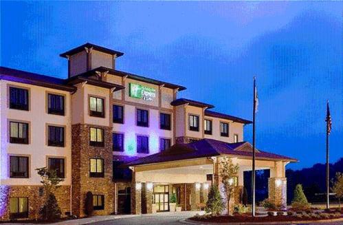 Фотография гостиницы Holiday Inn Express Hotel & Suites Lexington North West-The Vineyard, an IHG Hotel