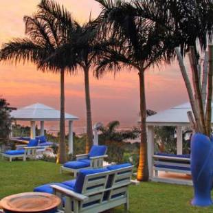 Фотография гостиницы Days At Sea Beach Lodge