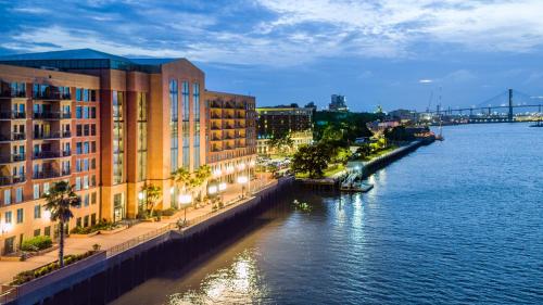 Фотография гостиницы Marriott Savannah Riverfront