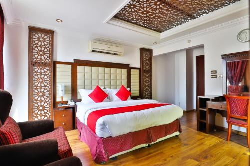 Фотографии гостиницы
فندق المروج كريم AlMorooj Kareem Hotel