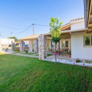 Фотографии гостиницы
Acrothea Perdika