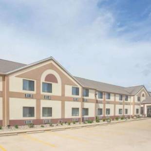 Фотографии гостиницы 
            Best Western University Inn