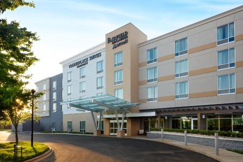 Фотография гостиницы Fairfield Inn & Suites By Marriott Louisville Northeast