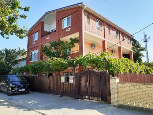 Фотографии гостевого дома
Новоселов, 6