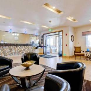 Фотографии гостиницы 
            Best Western Firestone Inn & Suites