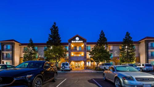 Фотография мини отеля Best Western Visalia Hotel