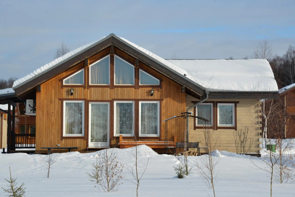 Фотография Коттеджа Коттедж Б5 на базе отдыха Новинки Парк