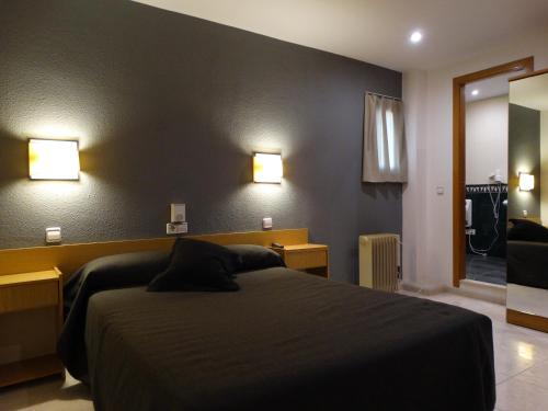 Фотография гостевого дома Hostal Tarrés