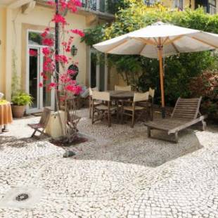 Фотографии гостевого дома
Garden Mansion in Historic Centre 4 by Lisbonne Collection