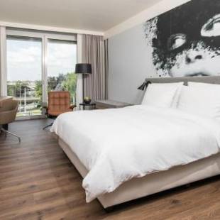 Фотографии гостиницы
Radisson Blu Hotel Köln